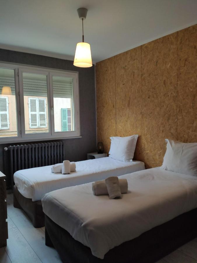 Bar Hotel Du Centre Montrevel-en-Bresse Esterno foto