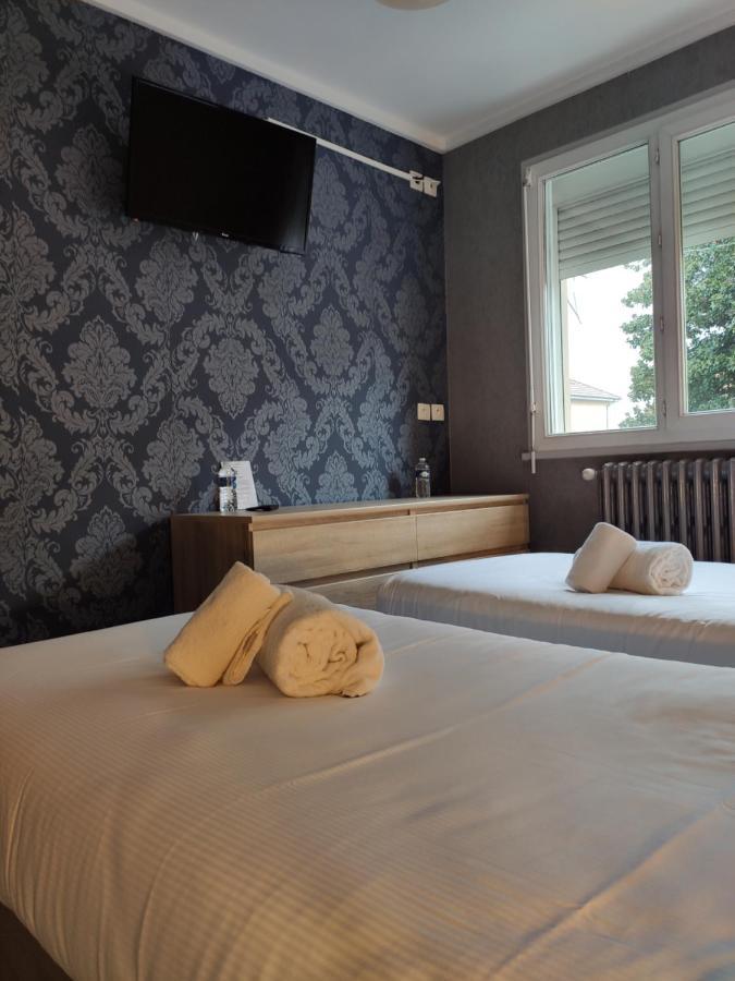 Bar Hotel Du Centre Montrevel-en-Bresse Esterno foto