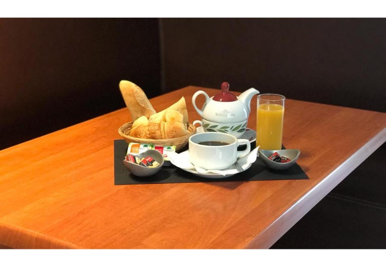Bar Hotel Du Centre Montrevel-en-Bresse Esterno foto