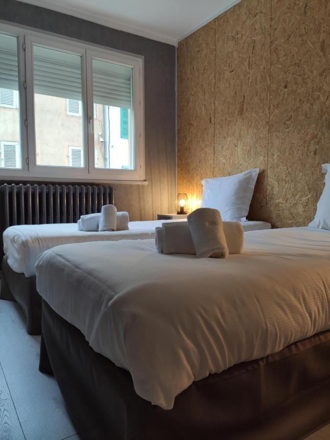 Bar Hotel Du Centre Montrevel-en-Bresse Esterno foto